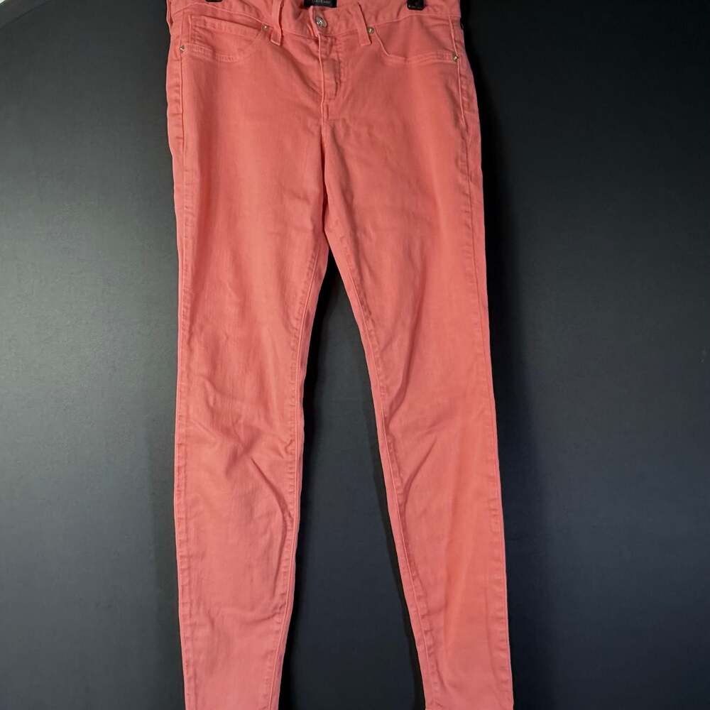 Coral Y2K 90’s, cropped skinny jeans by BeBe ....